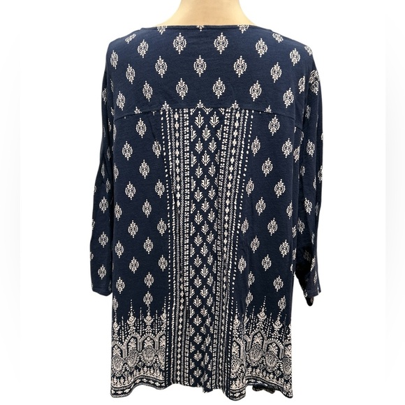 Catherines Plus Size 3X 26-28W Navy Blue Top with White Print & Neck Tassel Ties - Picture 4 of 9